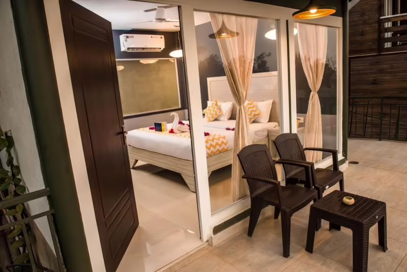 ASHVEM BEACH RESORT
