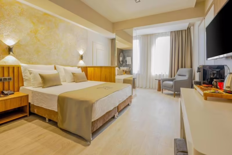 DER INN HOTEL LARA
