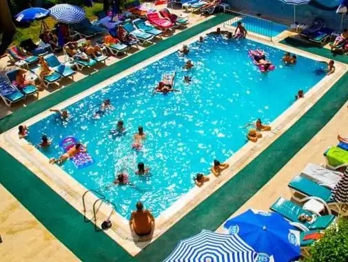 GRAND HORIZON APARTHOTEL