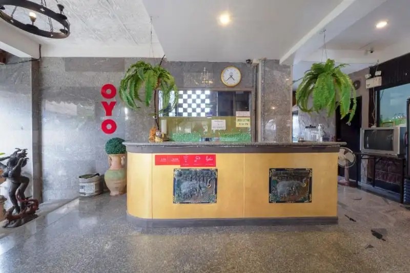 OYO 75316 CAPITAL RESIDENCE