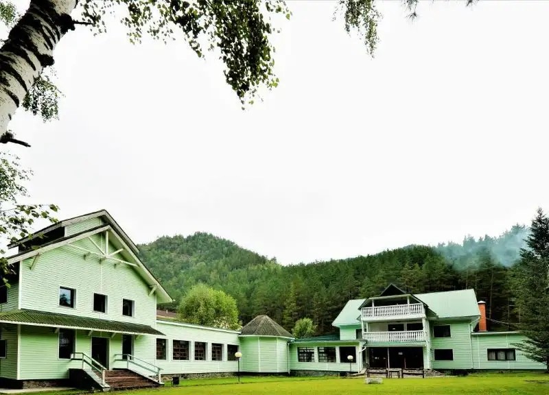 AРЕДА 1 – MOUNTAIN HOTEL