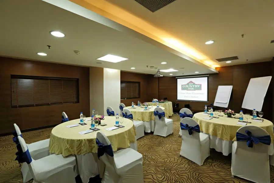 COUNTRY INN BY CARLSON DELHI SAKET