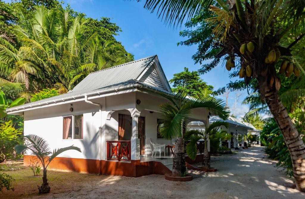 VILLA VEUVE