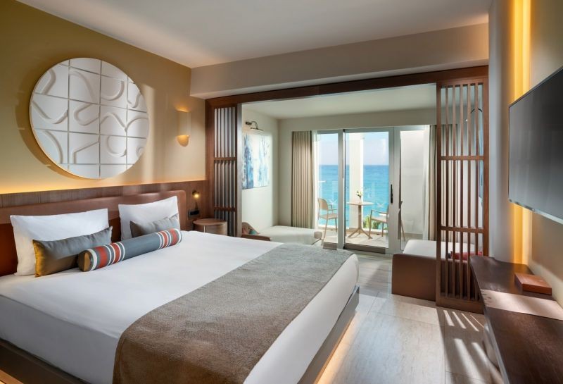 deluxe large sea view