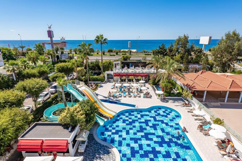 WHITE CITY BEACH ADULTS ONLY 16+