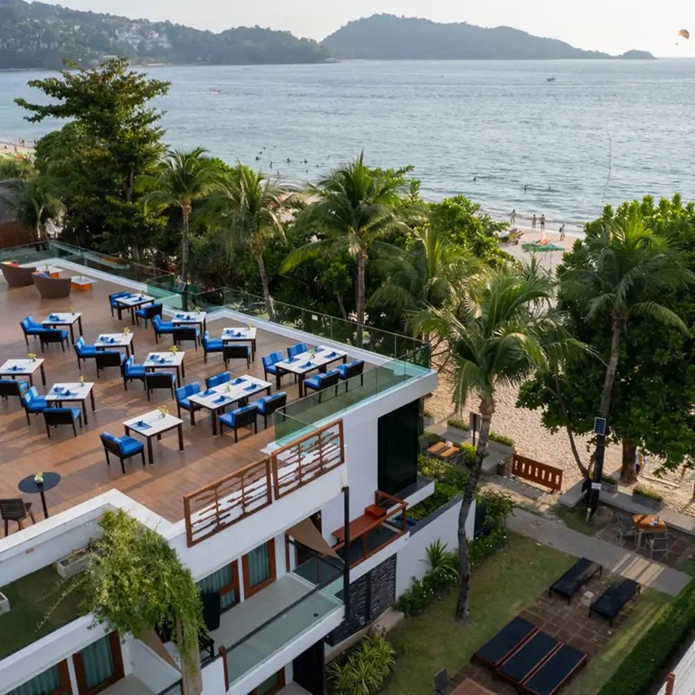 LA FLORA PATONG