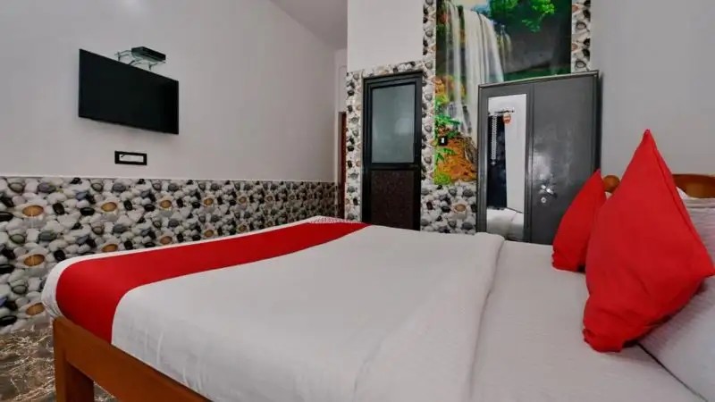 TUSHAR INN