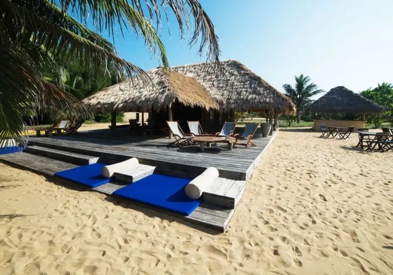 BAR REEF RESORT