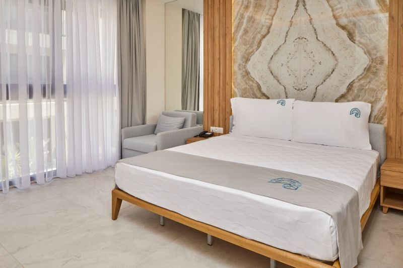 jacuzzi suite