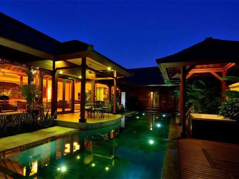 DISINI LUXURY SPA VILLAS