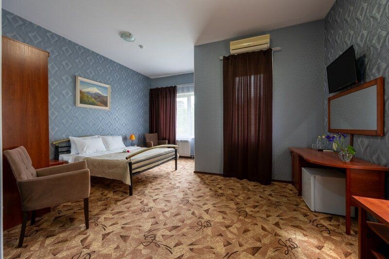комфорт с балконом