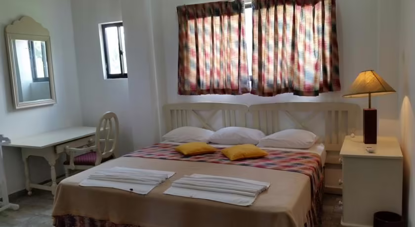 SARAH HOLIDAY RESORT