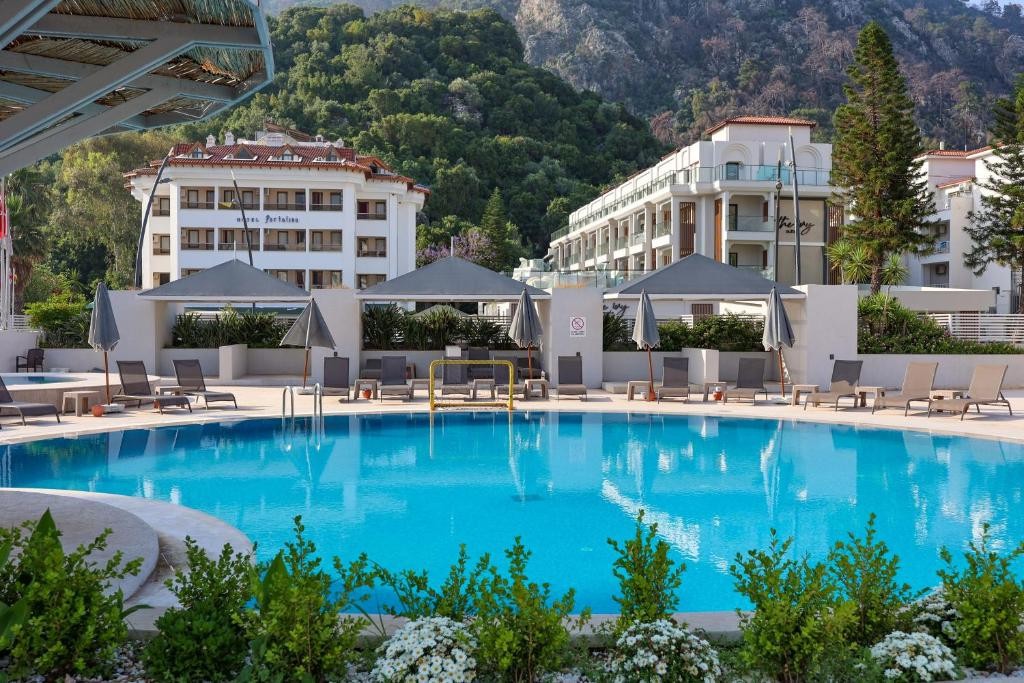 FAROS PREMIUM BEACH HOTEL ADULTS ONLY 14+