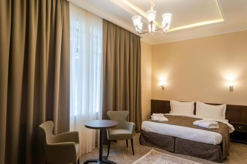 ROYAL PLUS HOTEL