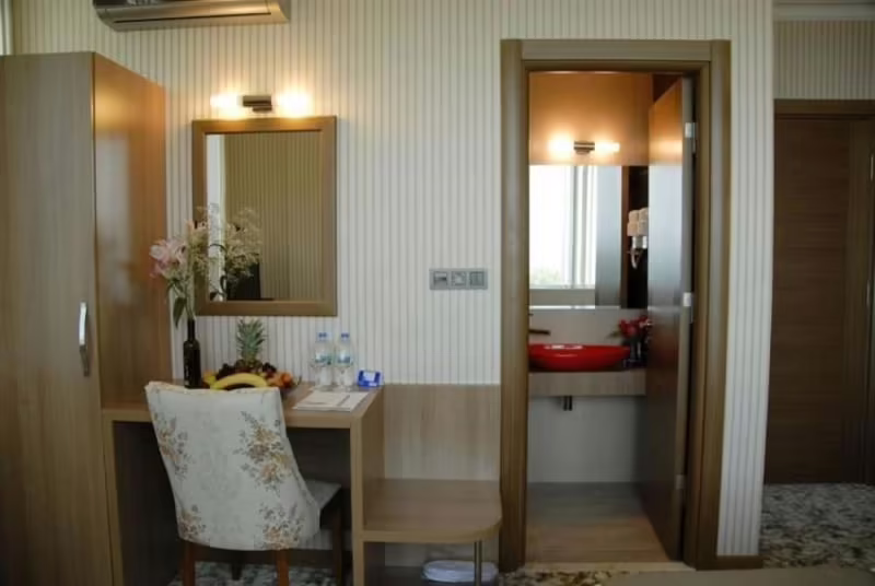 LOUNGE BOUTIQUE HOTEL