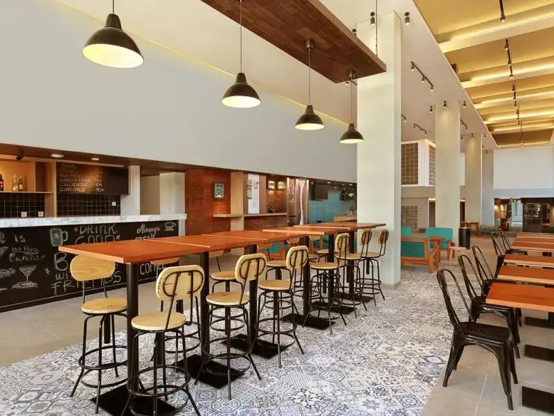 IBIS BALI LEGIAN