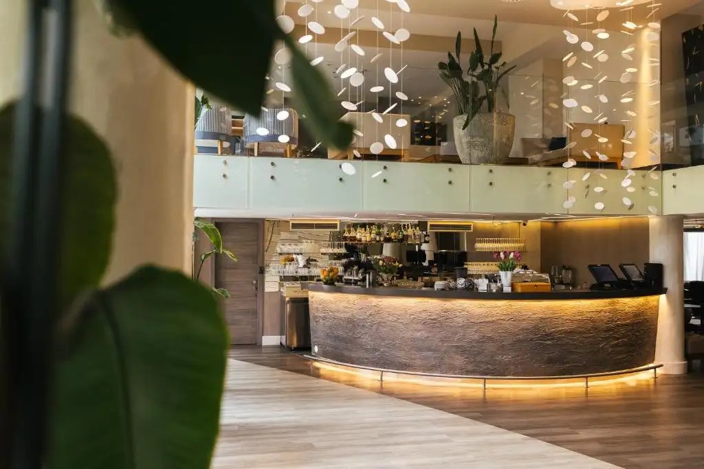 PALMON BAY HOTEL & SPA