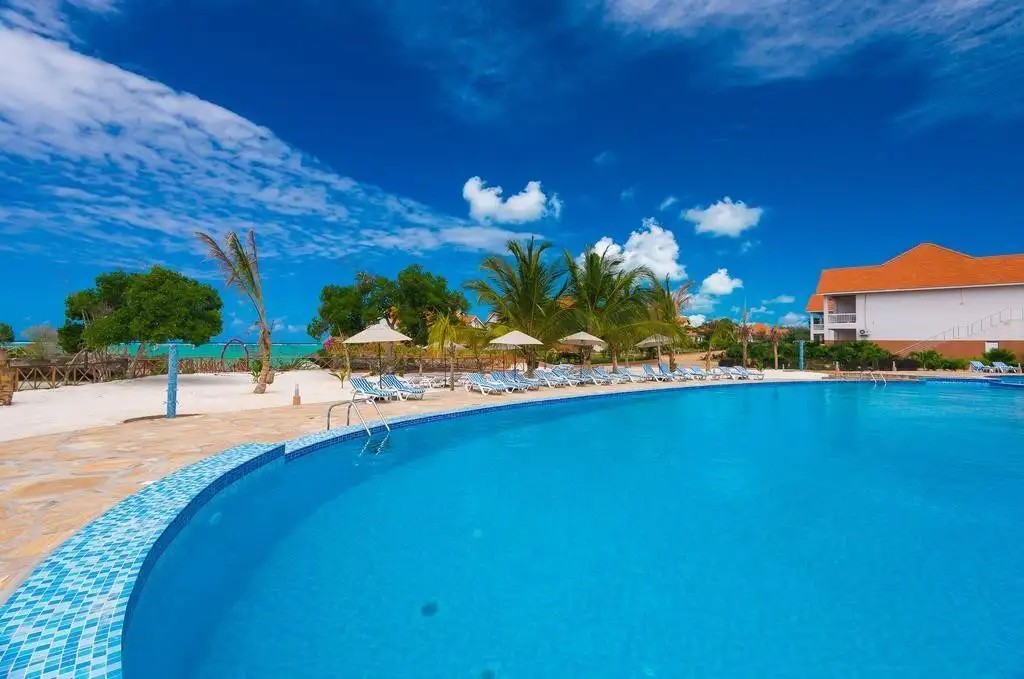 AZAO RESORT & SPA