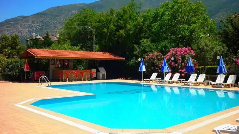 THE GREEN VALLEY HOTEL