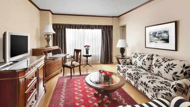 HONGQIAO JIN JIANG HOTEL