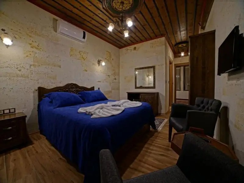 MILAT CAVE HOTEL