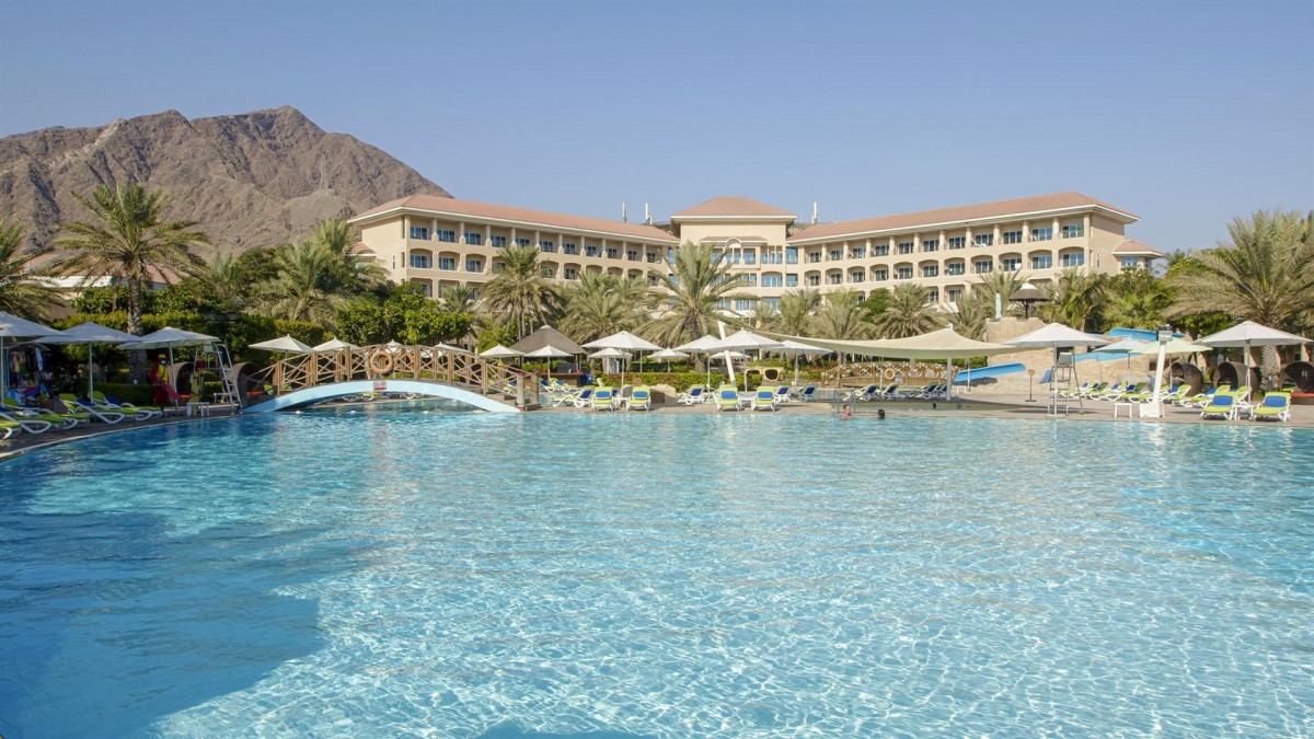 FUJAIRAH ROTANA RESORT & SPA AL AQAH BEACH