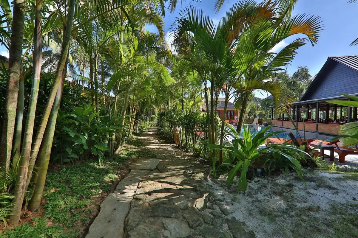 LA PALOMA RESORT