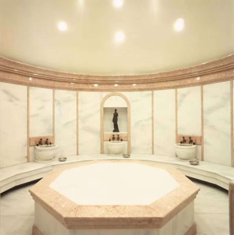 OCCIDENTAL TAKSIM HOTEL (EX. LARES PARK HOTEL TAKSIM)