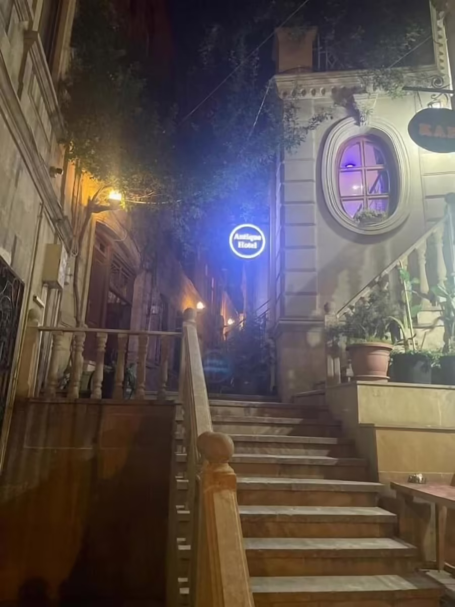 ANTIQUE HOTEL