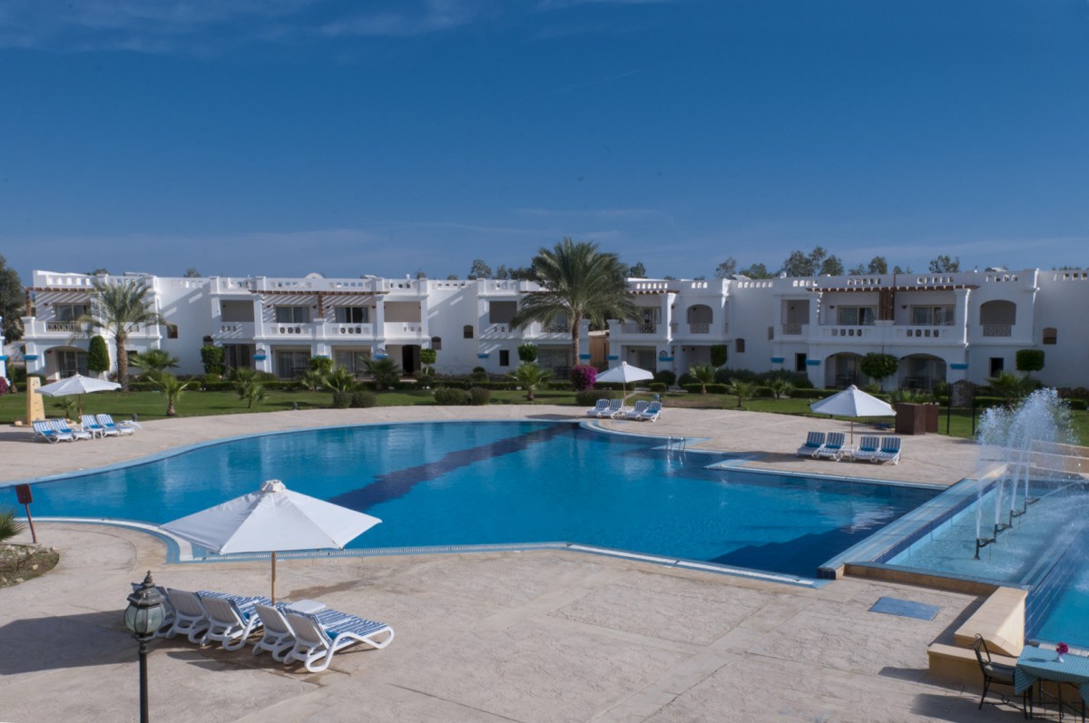 CONTINENTAL PLAZA BEACH & AQUA PARK RESORT