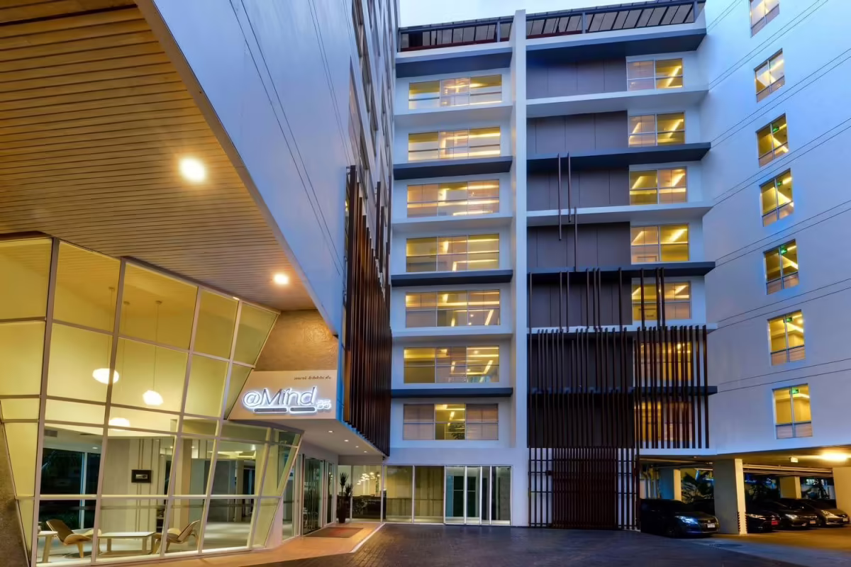 HOTEL AMBER SUKHUMVIT 85 (EX. AT MIND EXECUTIVE SUITES)
