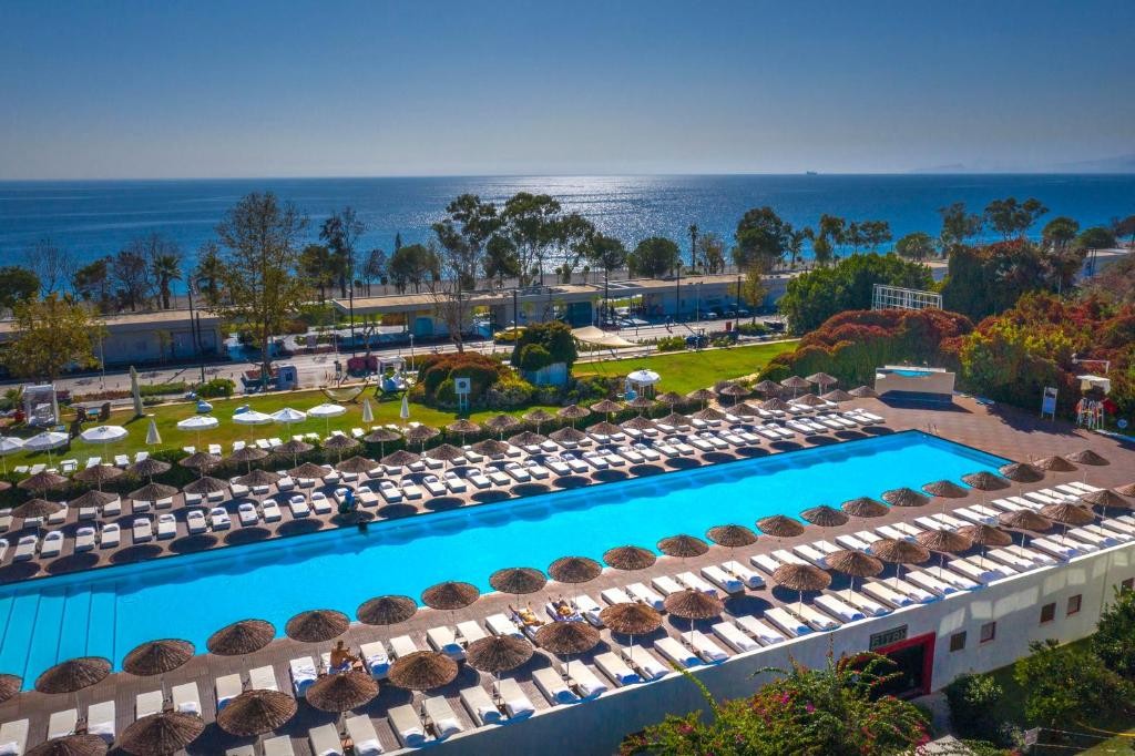 HOTEL SU (EX. SU & AQUALAND; HILLSIDE SU)