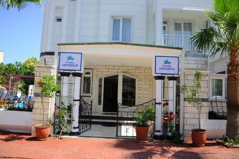 AMSTERDAM HOTEL