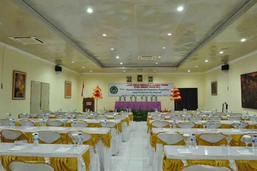 SUNARI BEACH RESORT LOVINA