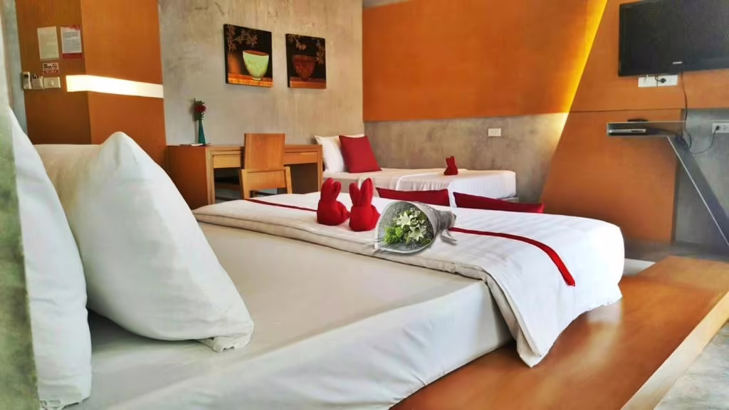THE NOW HOTEL