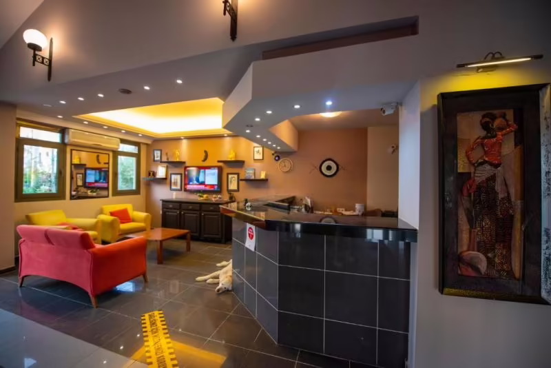 GOLDEN MOON HOTEL
