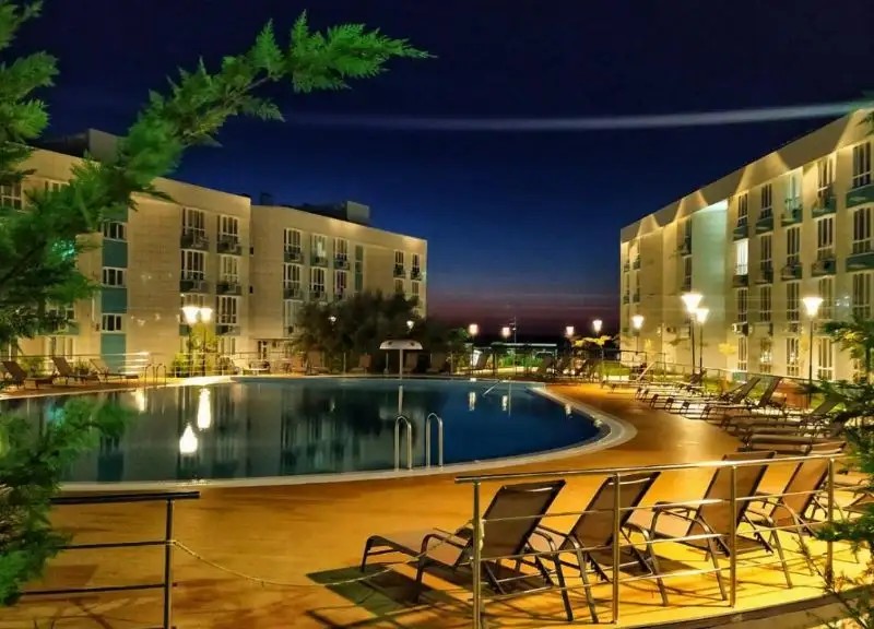 АДМИРАЛЬСКАЯ ЛАГУНА