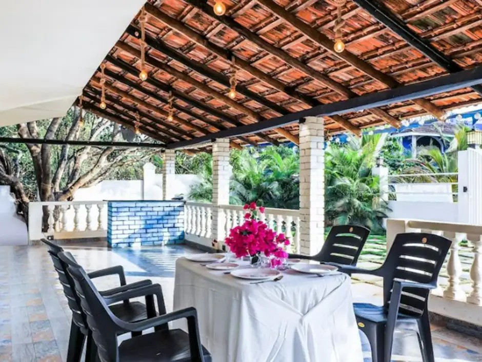 SERAS BEACH SIDE HOTEL