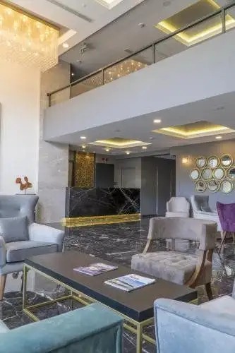 GREYMARK HOTEL