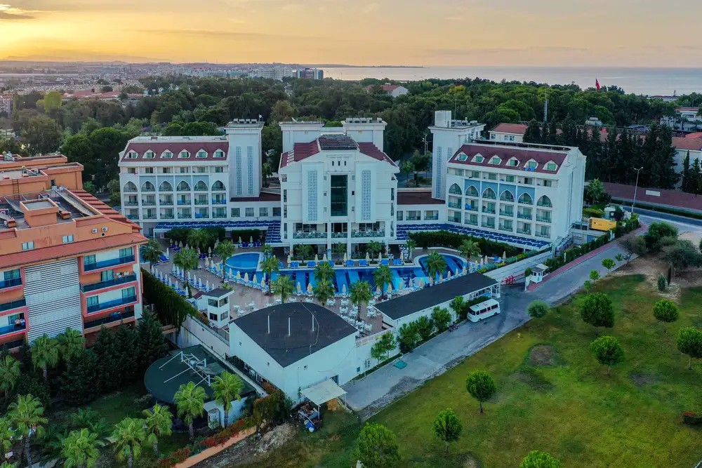 DIAMOND ELITE HOTEL & SPA ADULTS ONLY 16+