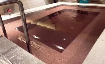 QINGSHUIWAN LETANGHUI HOT SPRING HOLIDAY