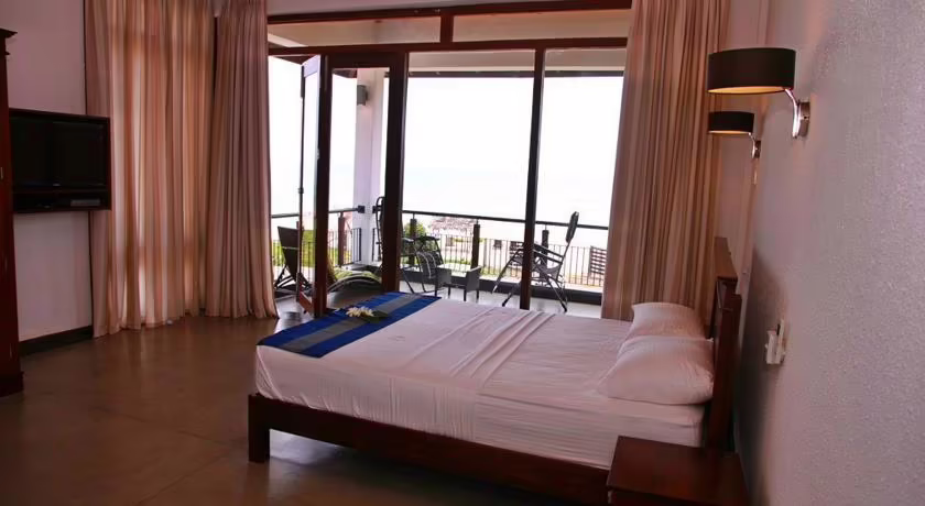 NILAVELI BAY VILLA