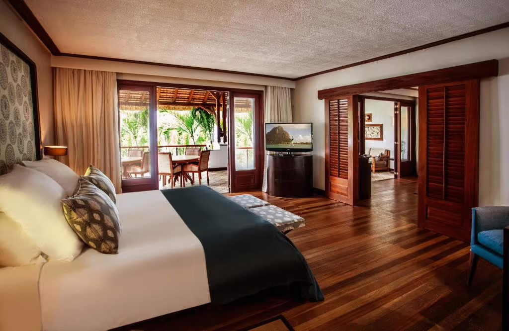 PARADIS BEACHCOMBER GOLF RESORT & SPA
