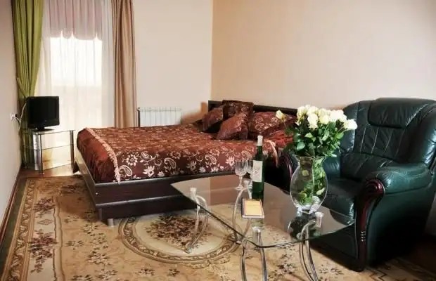 GIZA HOTEL