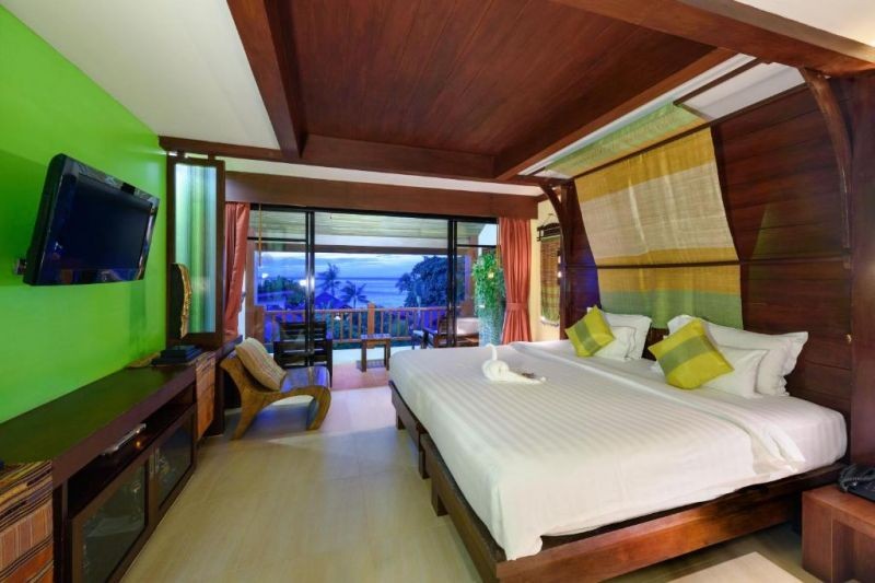 deluxe building sea view