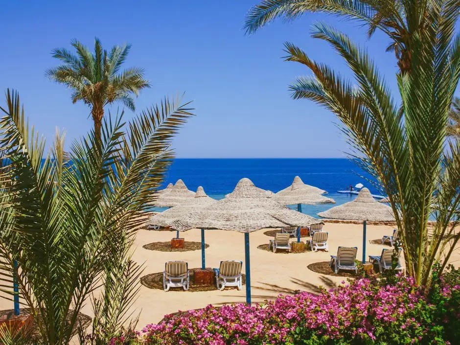 QUEEN SHARM RESORT BEACH