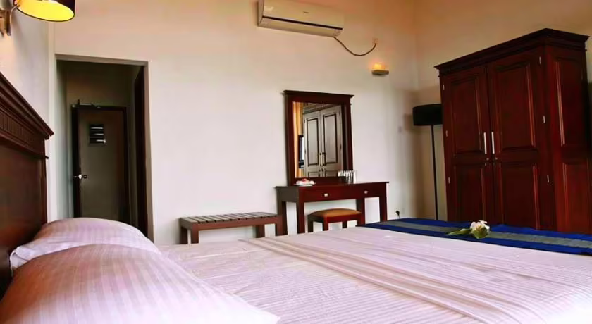 NILAVELI BAY VILLA
