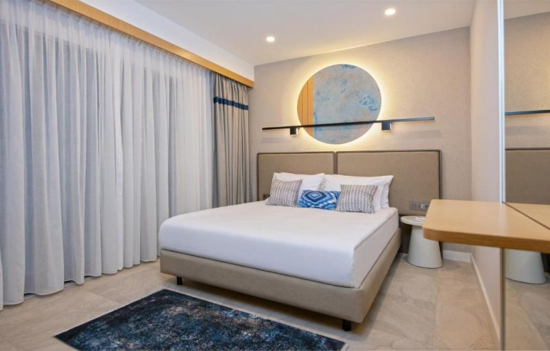 pool view suite