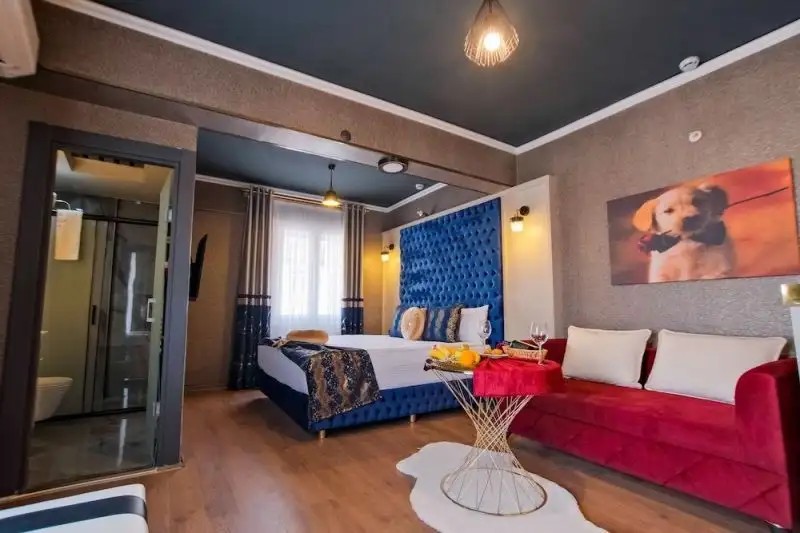 MOONDAY HOTEL