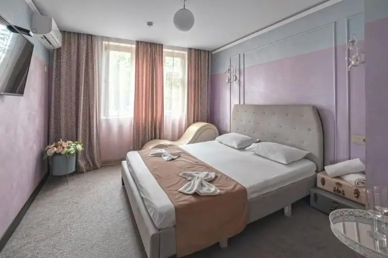 БУТИК-ОТЕЛЬ SIMPLE ROOMS